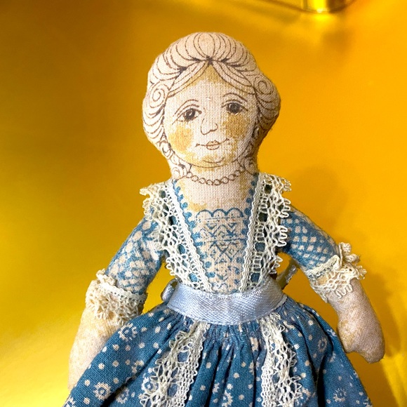 HALLMARK VTG 1976 BICENTENNIAL MARTHA WASHINGTON CLOTH COMMEMORATIVE DOLL IN BOX - Picture 7 of 15